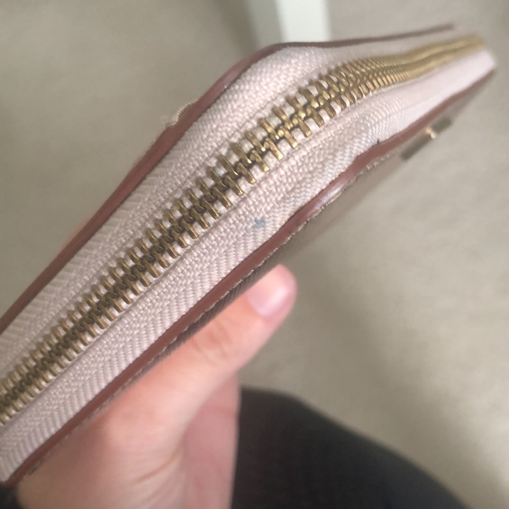 Kate Spade Wallet - Picture 5 of 5